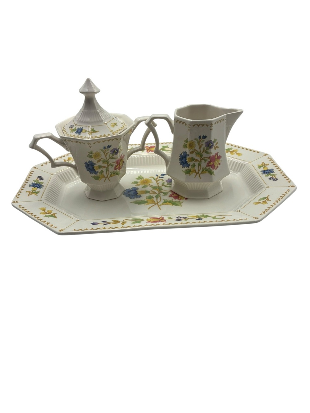 Nikko Classic Collection Magenta 3-Piece Set Platter, Creamer, Sugar Bowl Lid